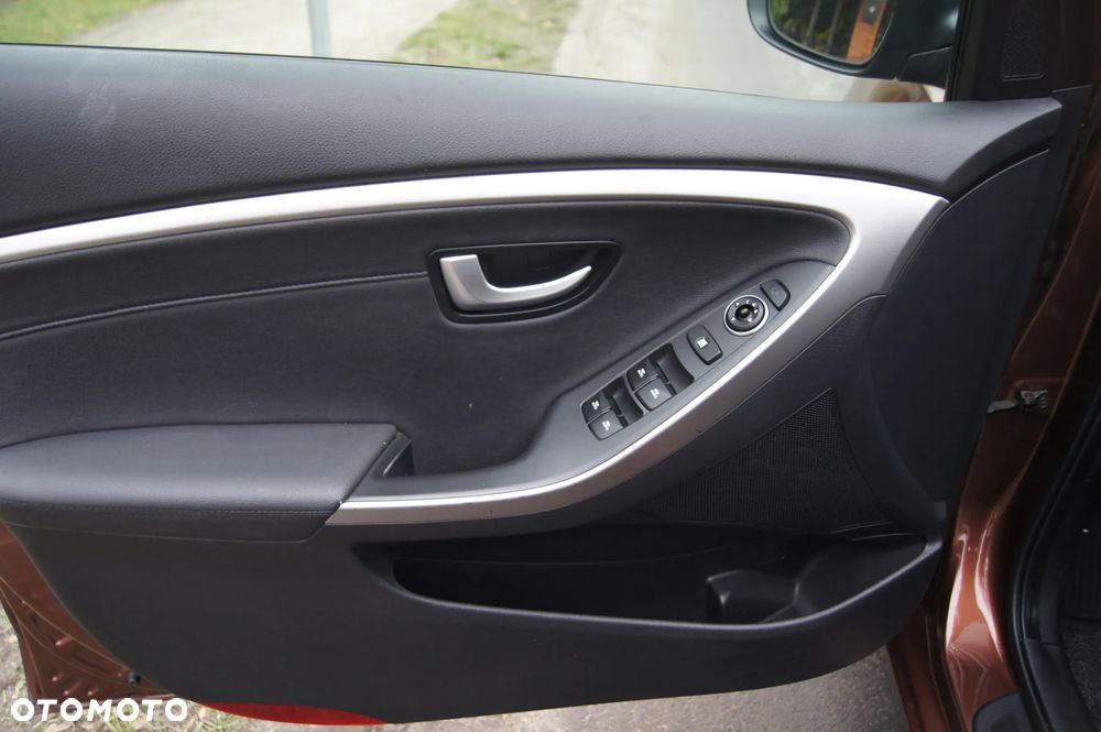 Hyundai i30 1.4 Premium - 12