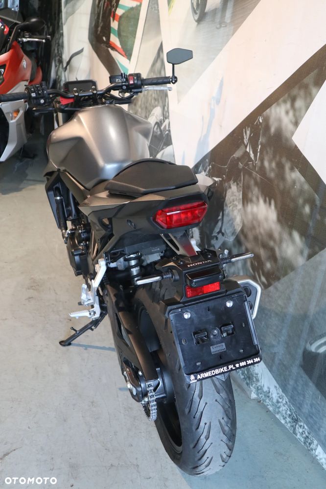 Honda Hornet - 10