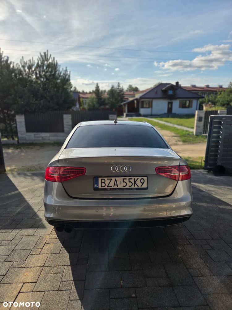 Audi A4 Limousine 2015 photo 4