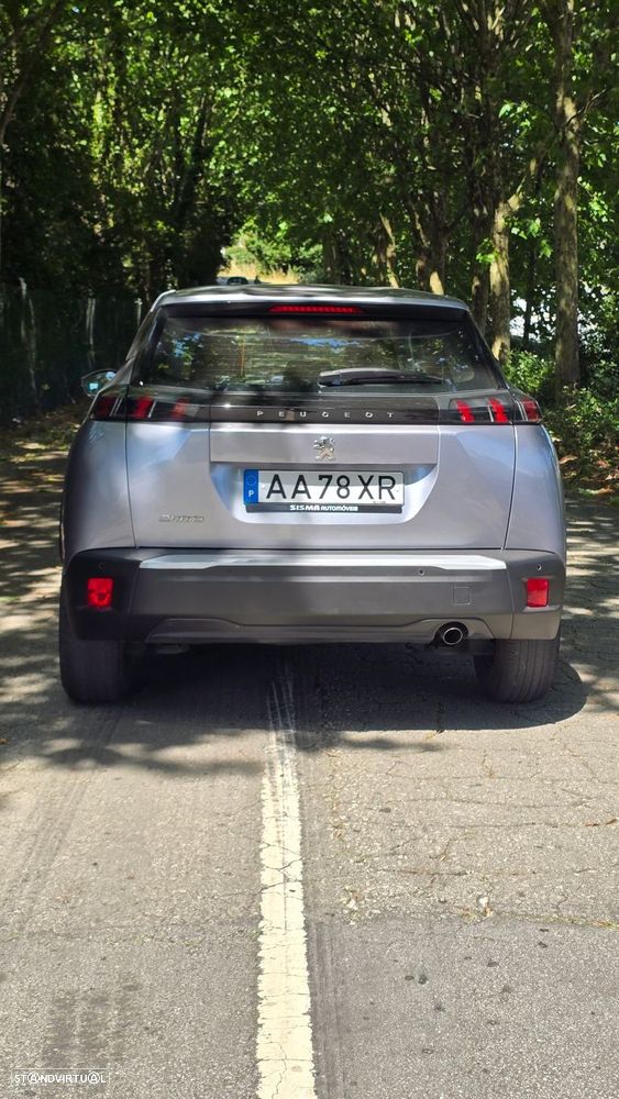Peugeot 2008 1.2 PureTech Allure - 11