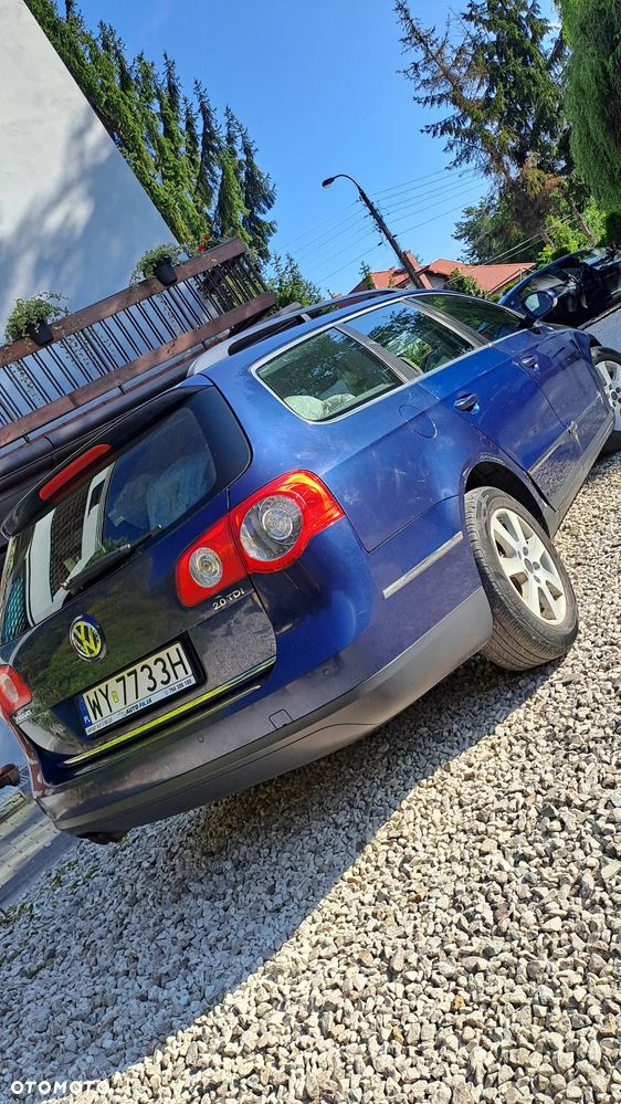 Volkswagen Passat 2.0 TDI Comfortline - 6
