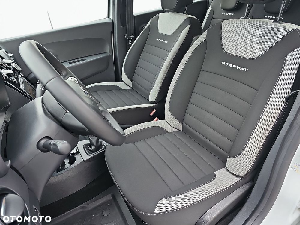 Dacia Lodgy 1.5 Blue dCi Stepway S&S - 12