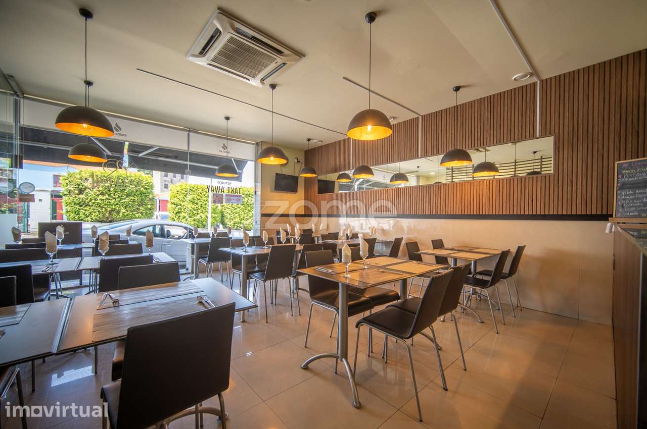 Restaurante Cocktail | Venda ou Trespasse no Centro de Gondomar - Grande imagem: 2/19