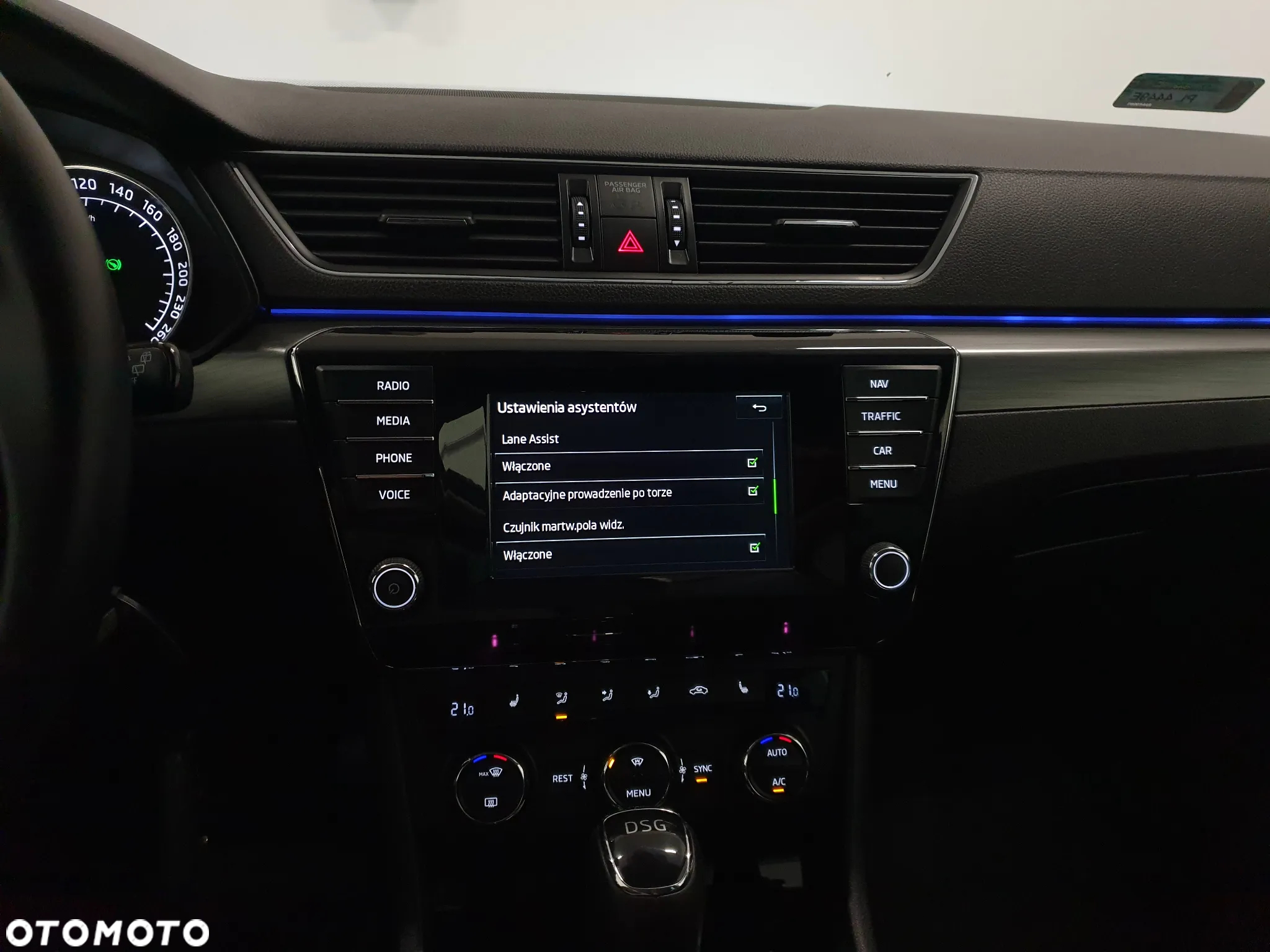 Skoda Superb 2.0 TDI Sportline DSG - 22