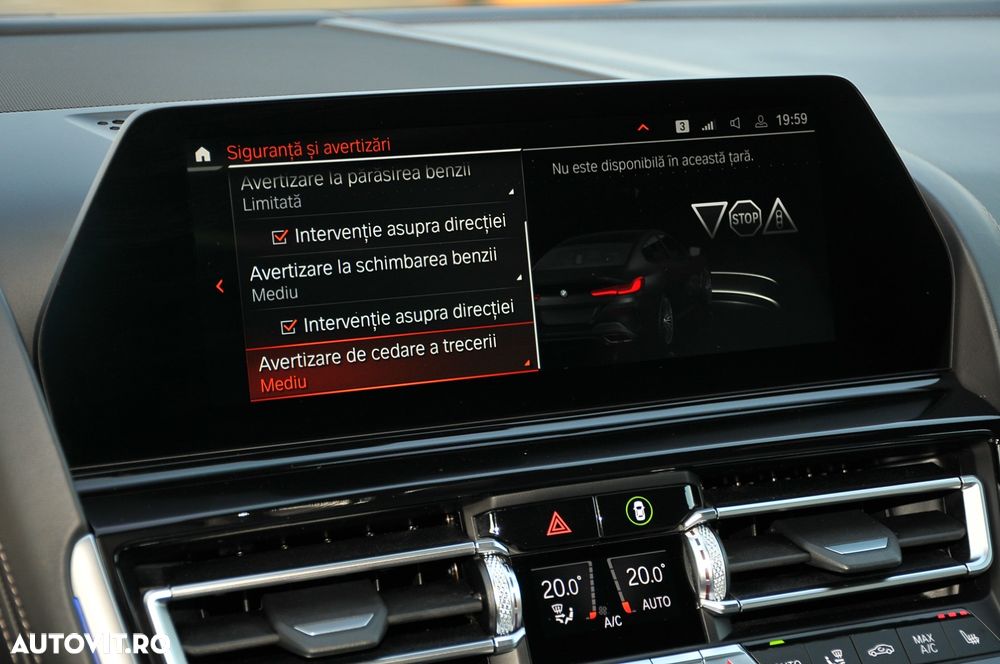 BMW Seria 8 840i - 24