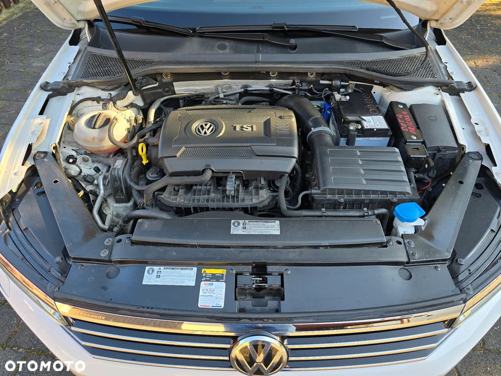 Volkswagen Passat 1.8 TSI BMT Highline - 16