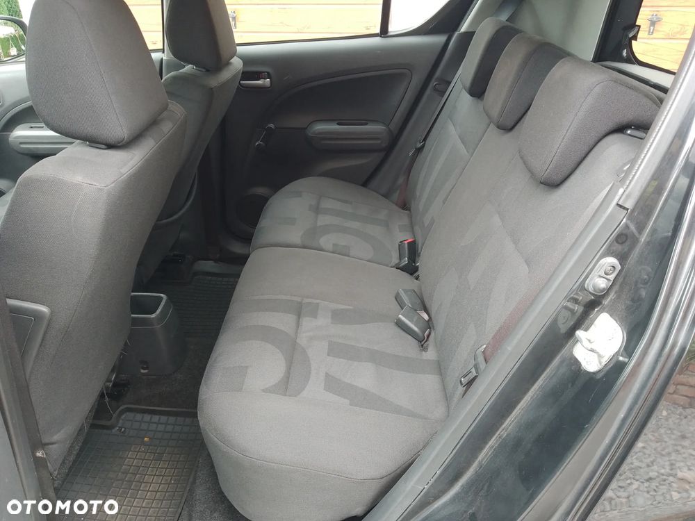 Opel Agila - 12