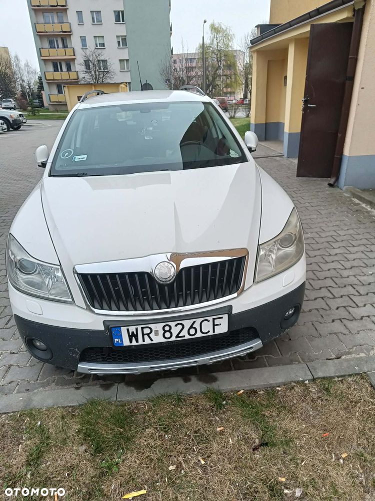 Skoda Octavia 2.0 TDI DPF Scout 4x4 - 1