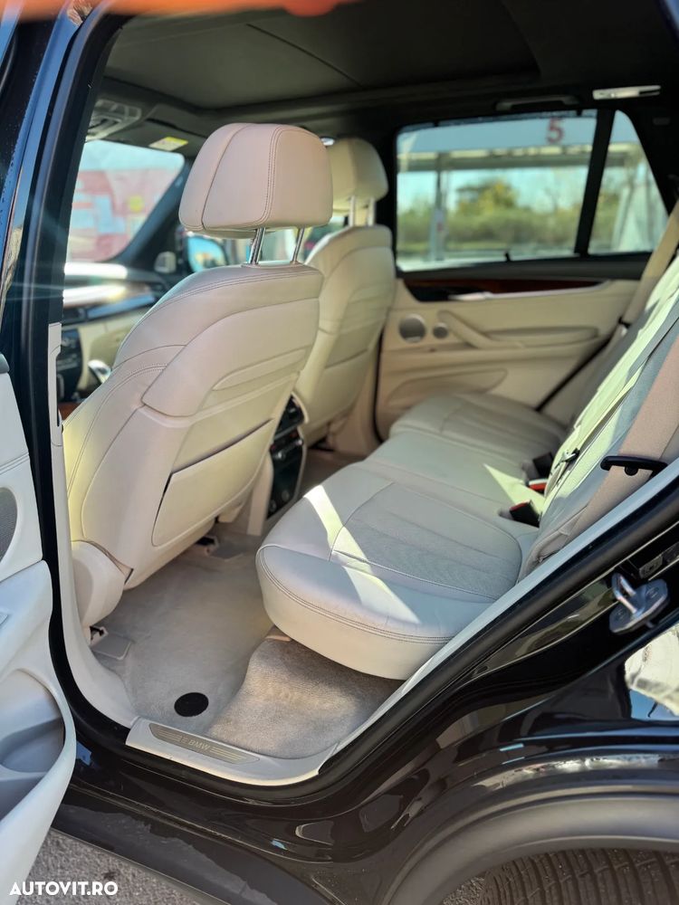 BMW X5 xDrive30d - 33