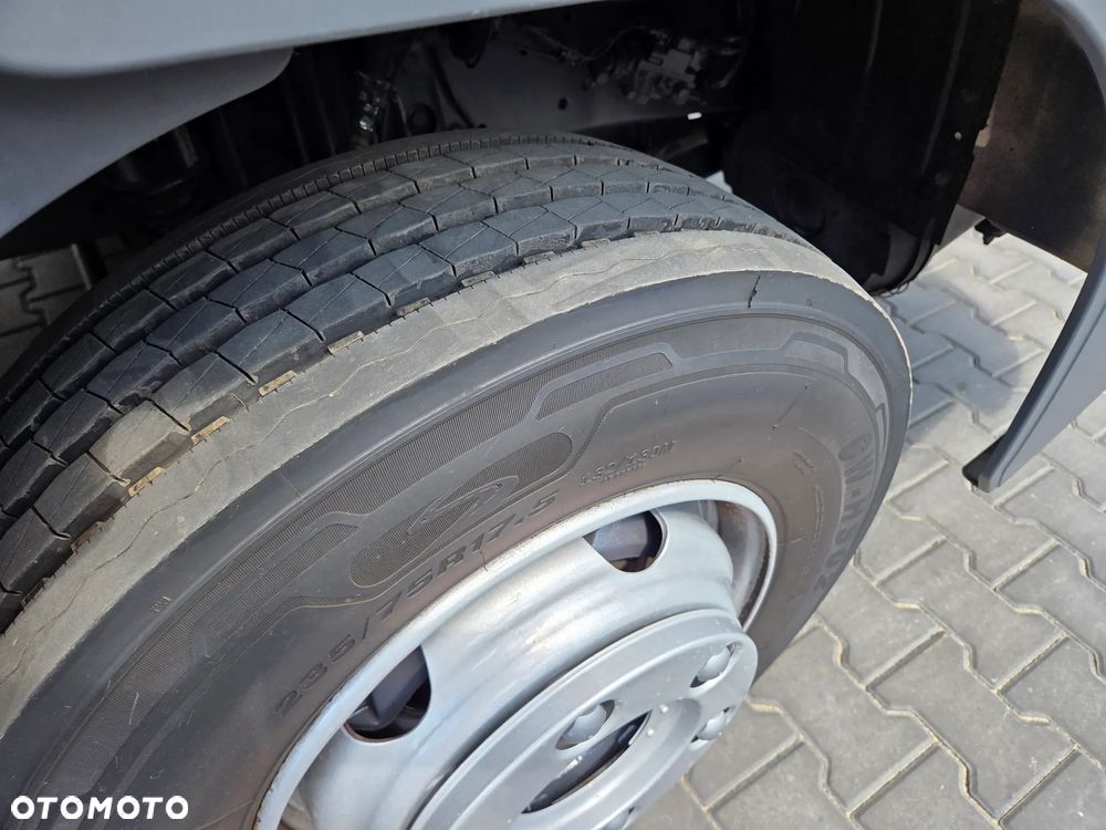 Mercedes-Benz Atego 818 - 33