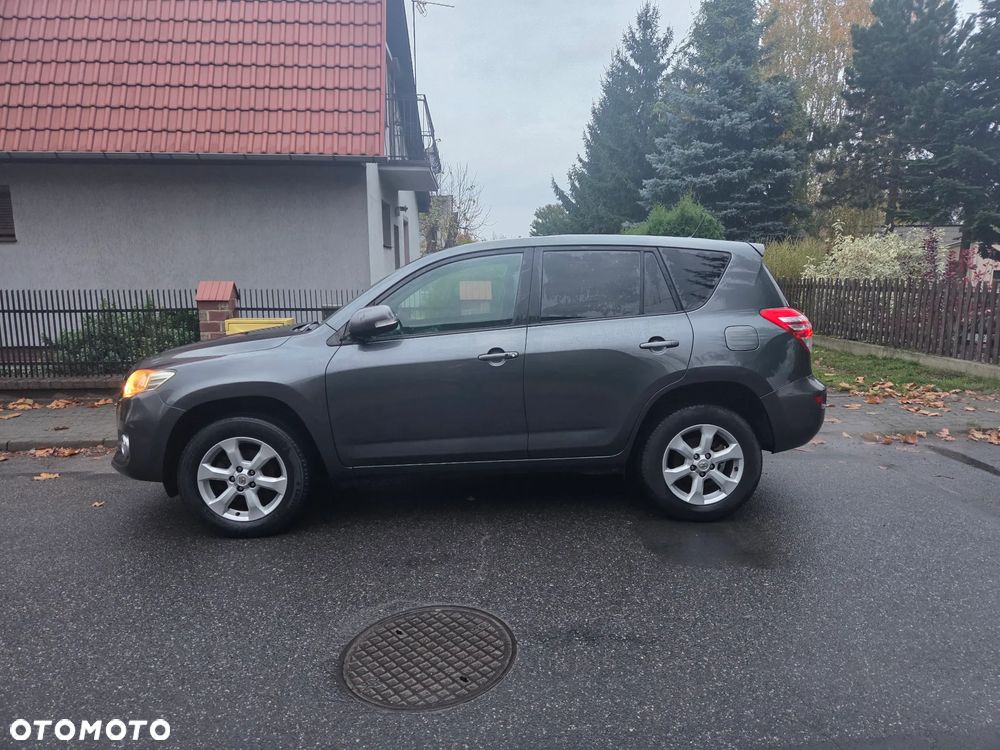 Toyota RAV4 2.2 D-4D 4x4 Executive - 17
