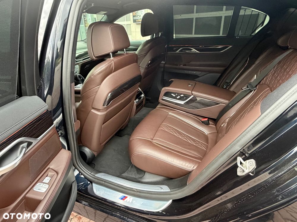 BMW Seria 7 - 13