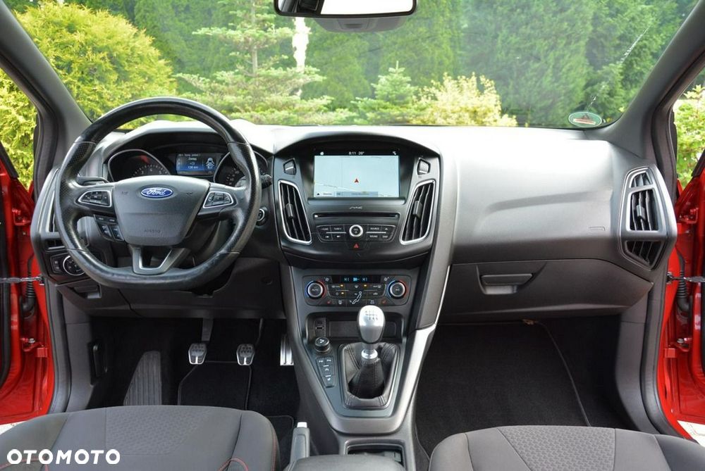 Ford Focus 1.5 EcoBoost STart-Stopp-System ST-LINE - 21
