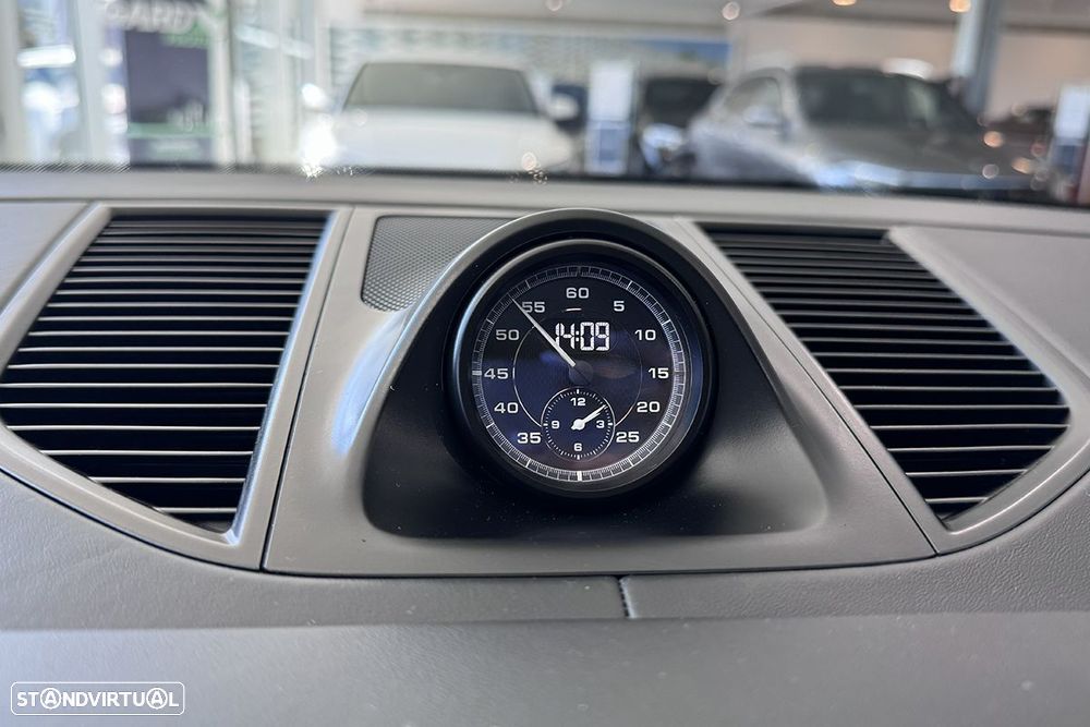 Porsche Macan T - 15