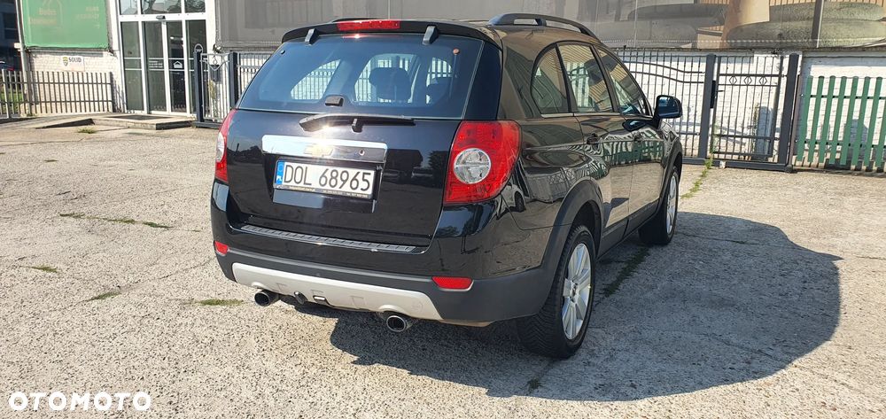 Chevrolet Captiva 2.4 LS 5os - 12