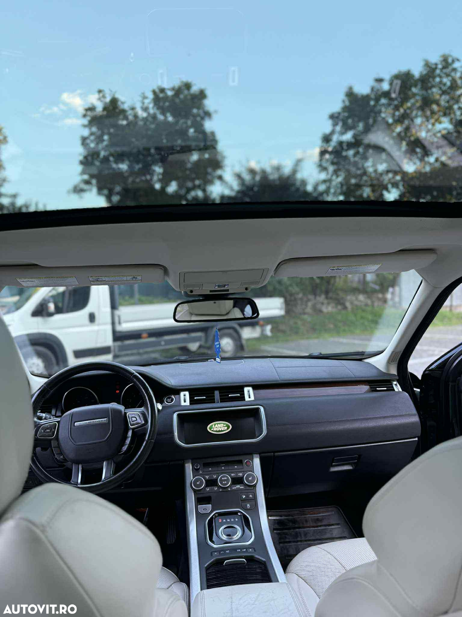 Land Rover Range Rover Evoque - 10
