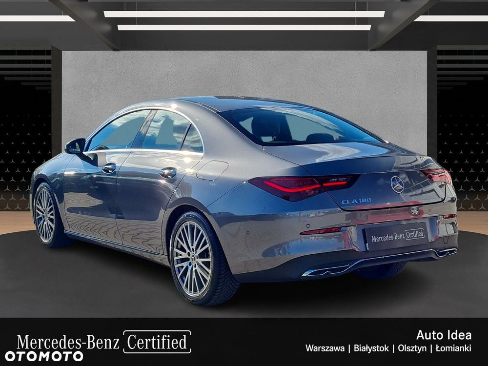 Mercedes-Benz CLA 180 Progressive 7G-DCT - 4