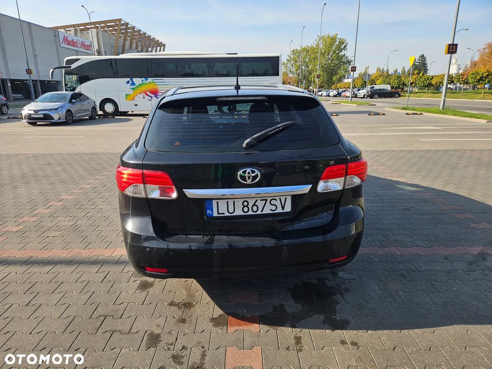 Toyota Avensis 2.0 D-4D Sol - 4