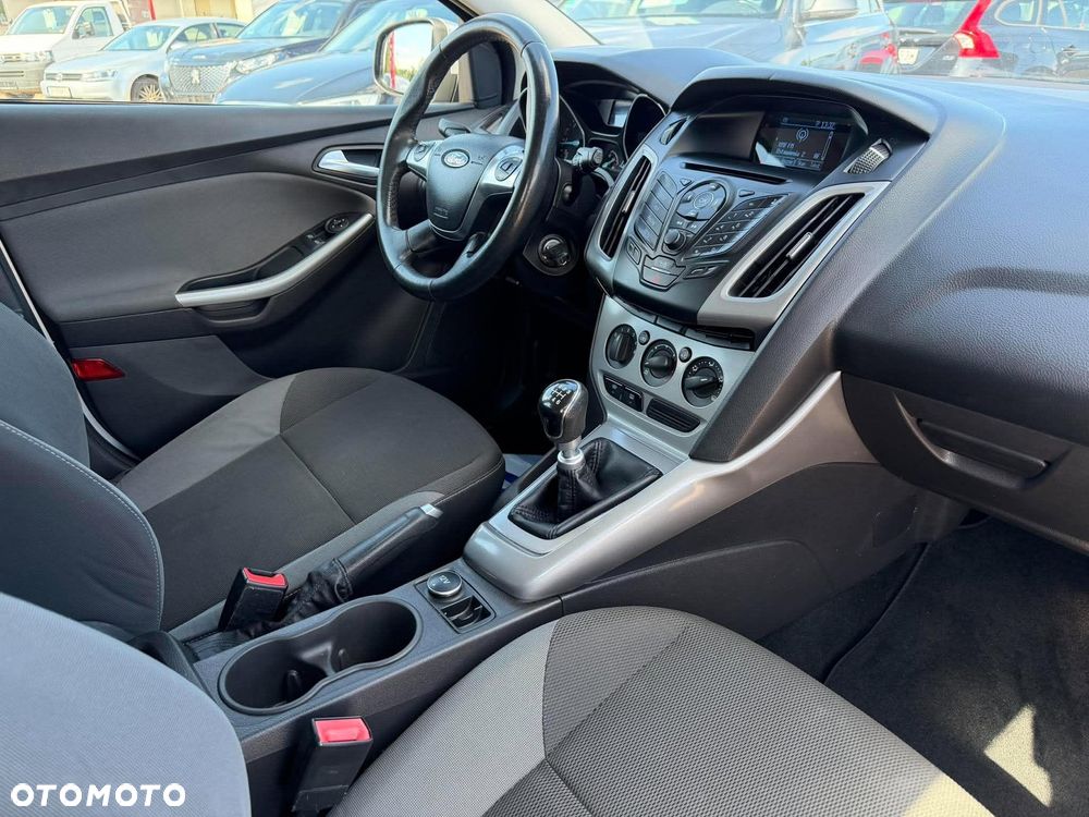 Ford Focus - 10