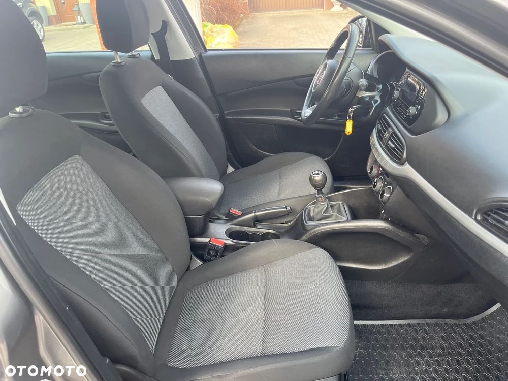 Fiat Tipo 1.4 16V Street - 16