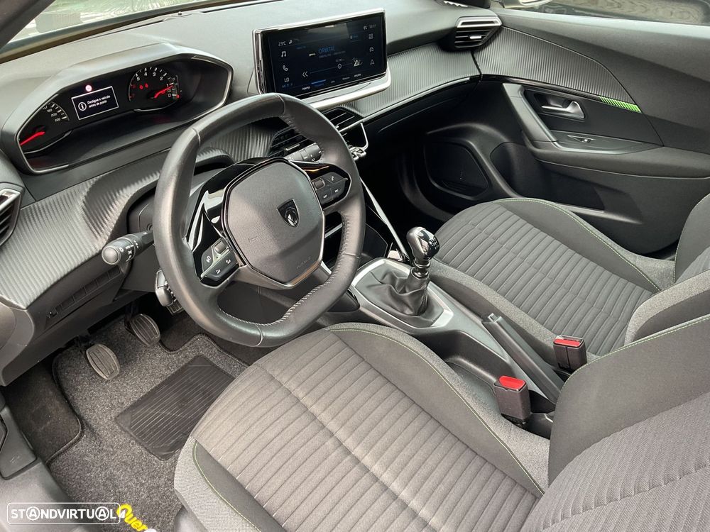 Peugeot 2008 1.2 PureTech Active Pack - 21