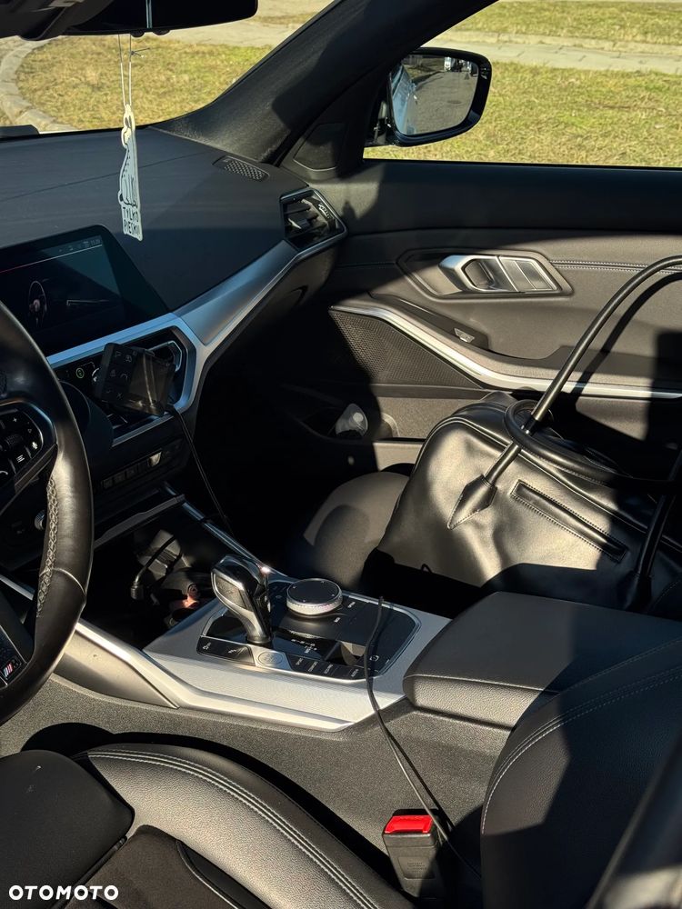 BMW Seria 3 320d xDrive Sport Line sport - 15