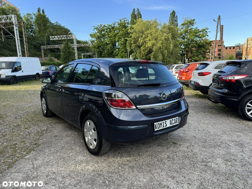 Opel Astra - 4