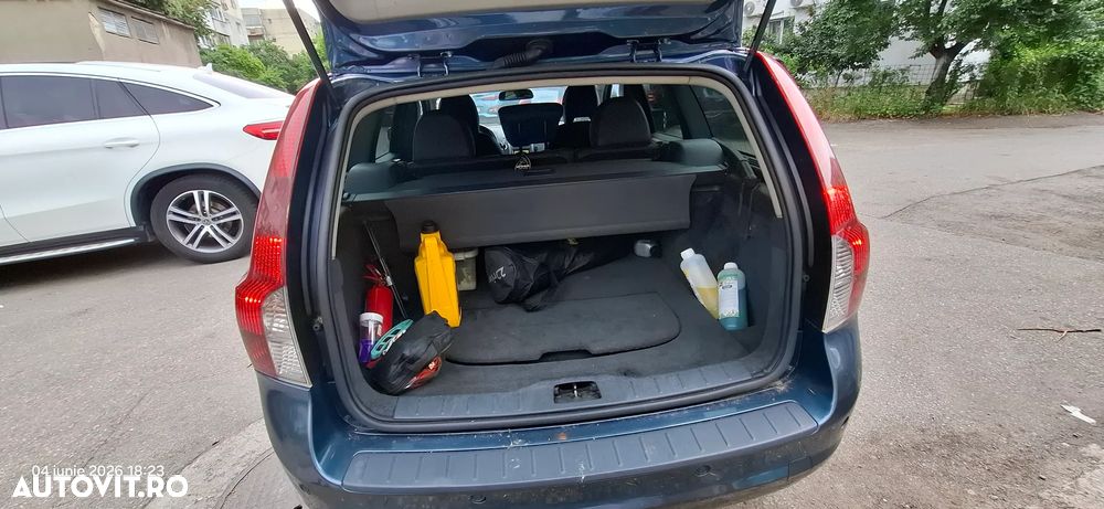 Volvo V50 - 3