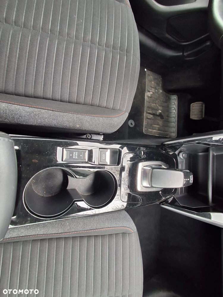 Peugeot 208 Elektromotor 136 Active - 16