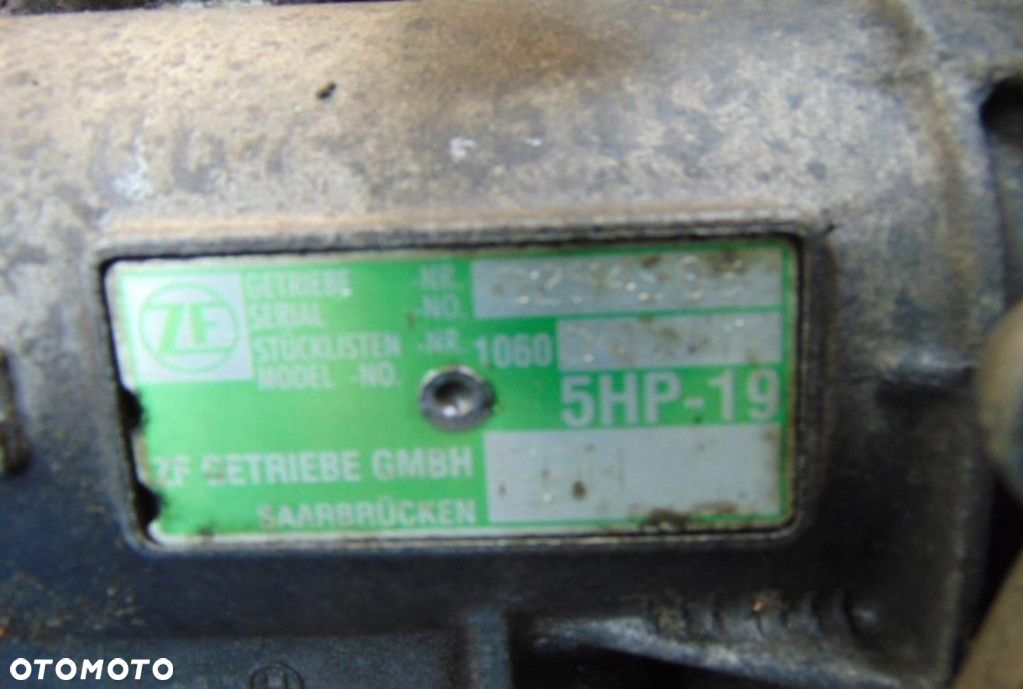 VOLKSWAGEN PASSAT B5 2.5TDI SKRZYNIA BIEGÓW AUTOMAT 1060401 - 8