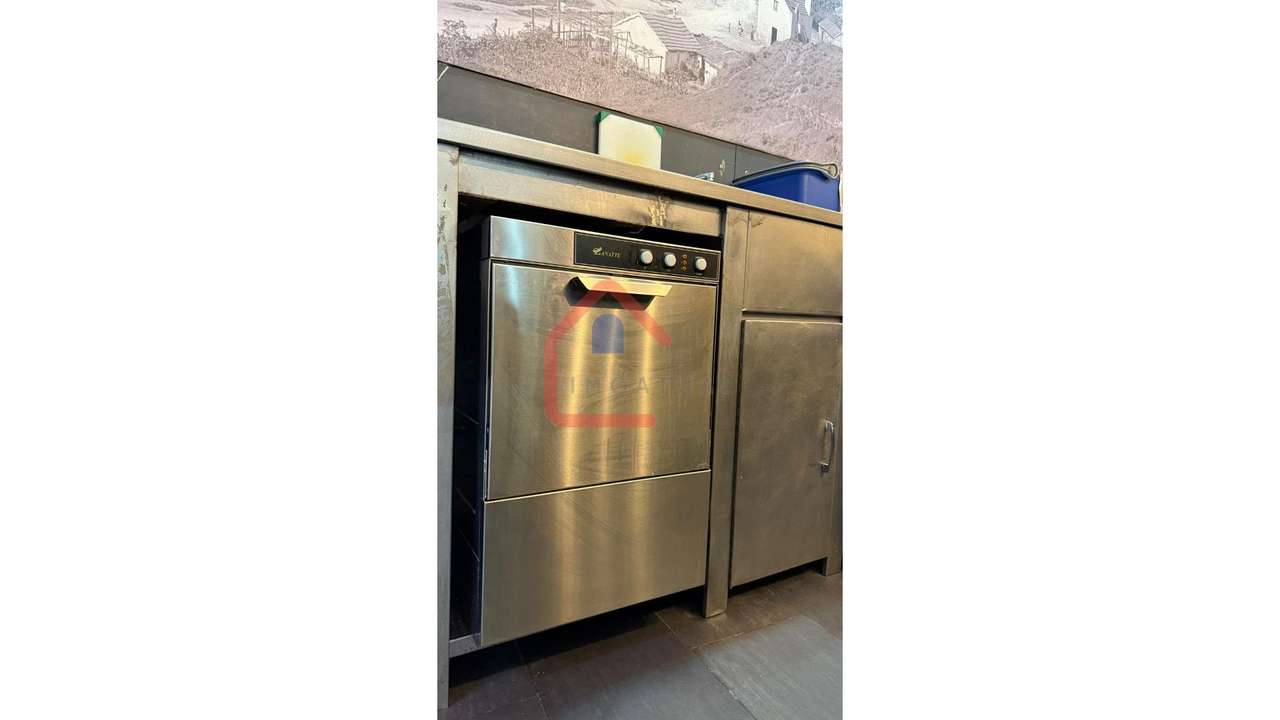 Loja T0 em Portugal - Grande imagem: 2/21