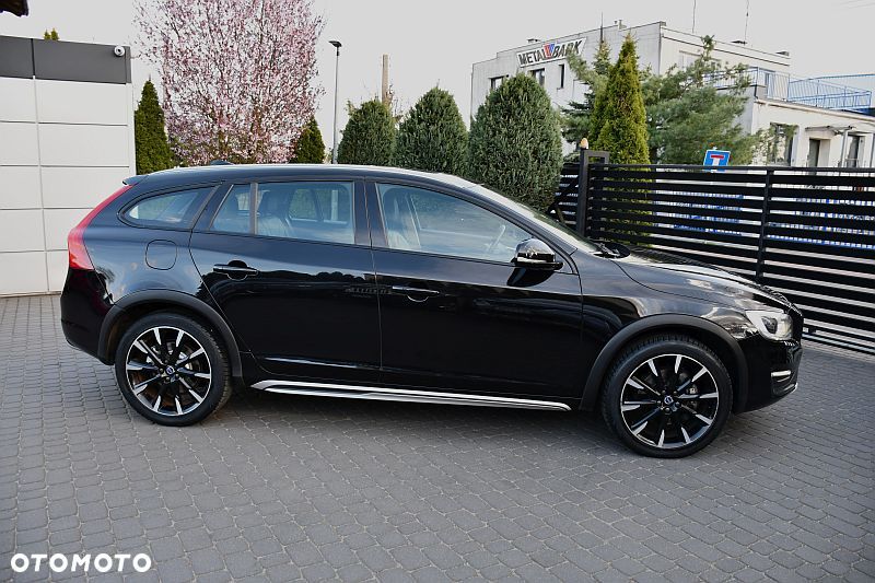 Volvo V60 Cross Country D4 Geartronic Summum - 33