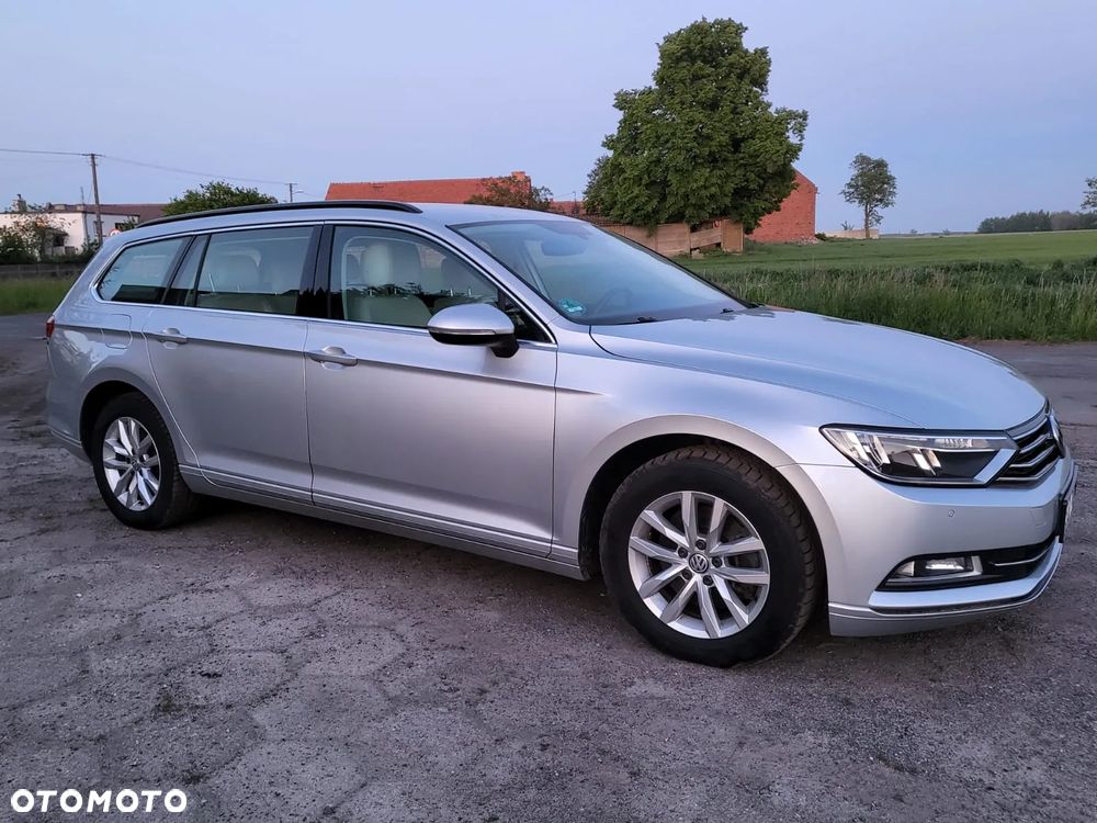 Volkswagen Passat 2.0 TDI SCR Comfortline - 15