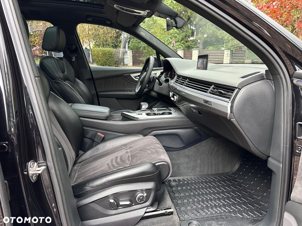 Audi Q7 3.0 TDI Quattro Tiptronic - 28