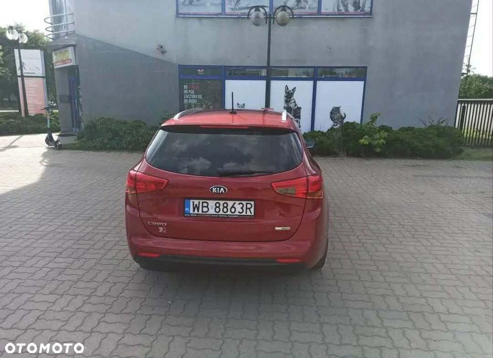Kia Ceed - 6