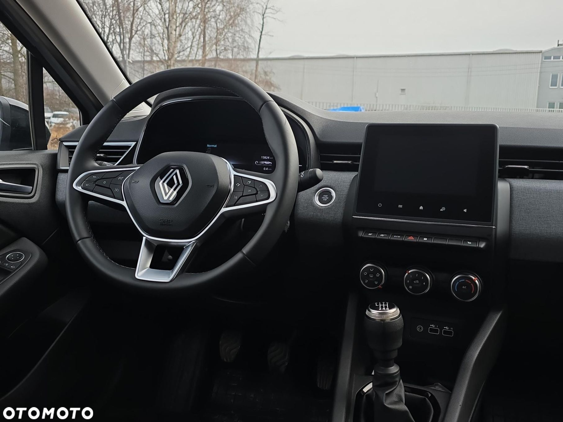 Renault Clio 1.0 TCe Evolution - 10