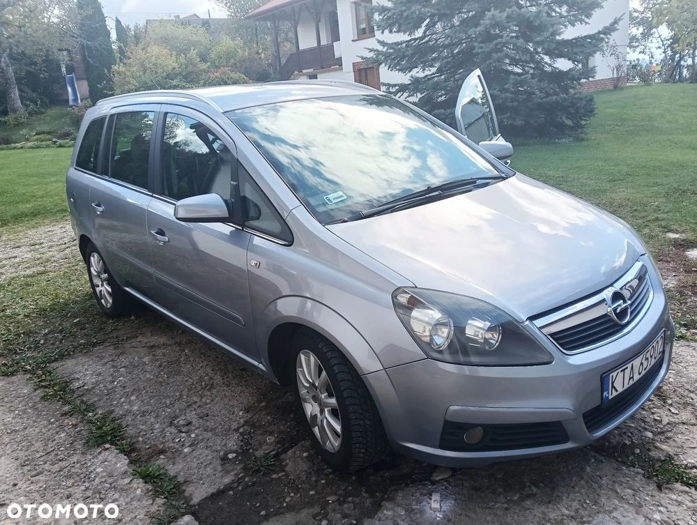 Opel Zafira - 2