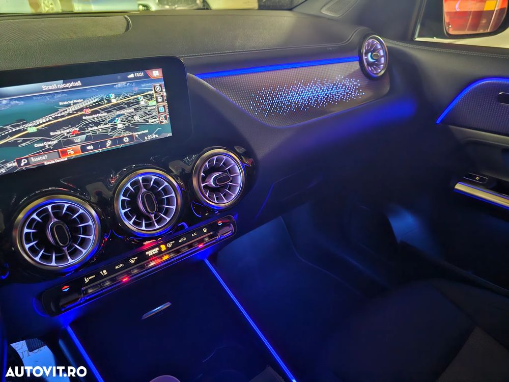 Mercedes-Benz EQA - 12