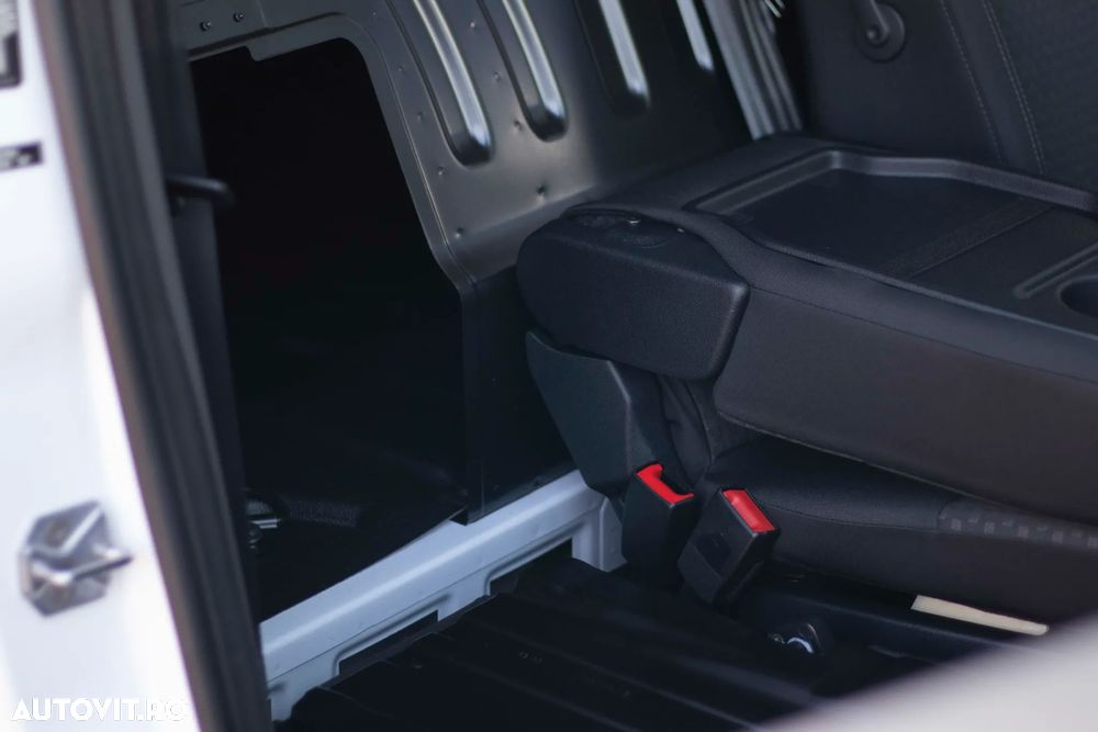 Ford Transit Connect - 24