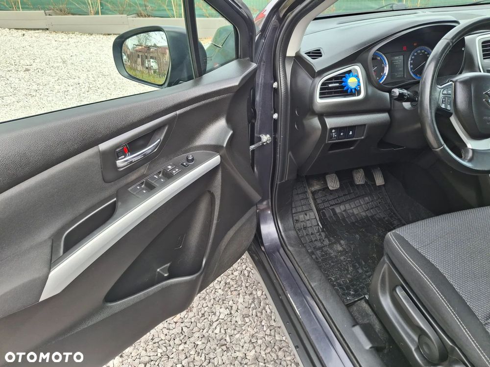 Suzuki S-Cross - 14