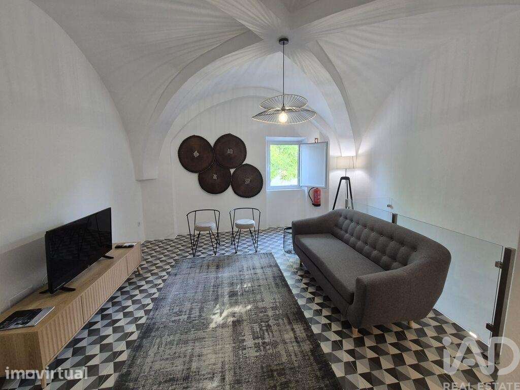 Prédio em Nossa Senhora da Conceição e São Bartolomeu - Grande imagem: 2/40