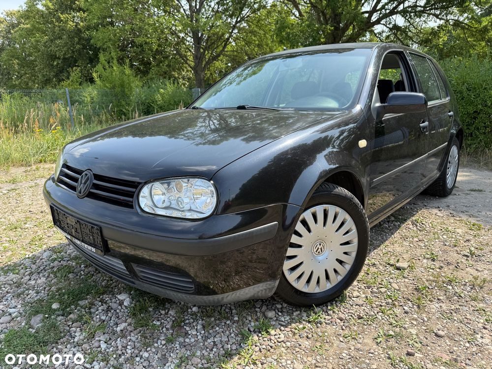 Volkswagen Golf 1.6 - 1