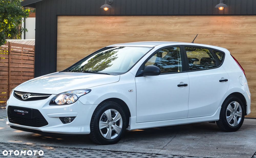 Hyundai i30 1.6 CRDi Classic EU5 - 13
