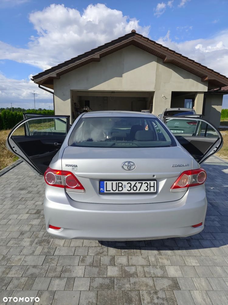 Toyota Corolla - 3
