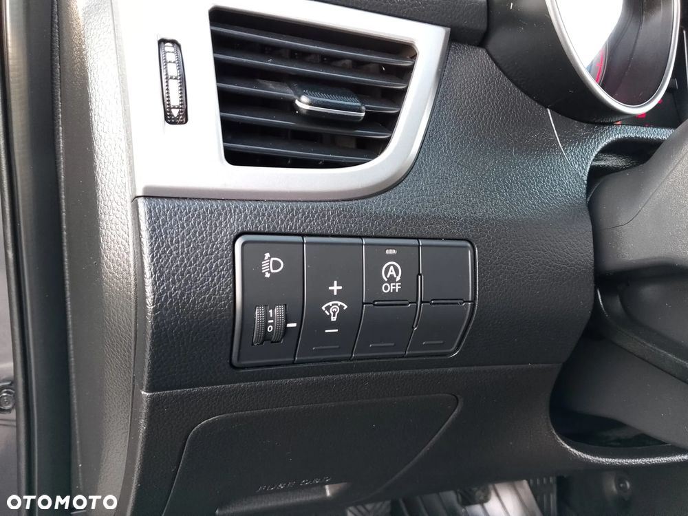 Hyundai i30 blue 1.4 Classic Navigation - 12