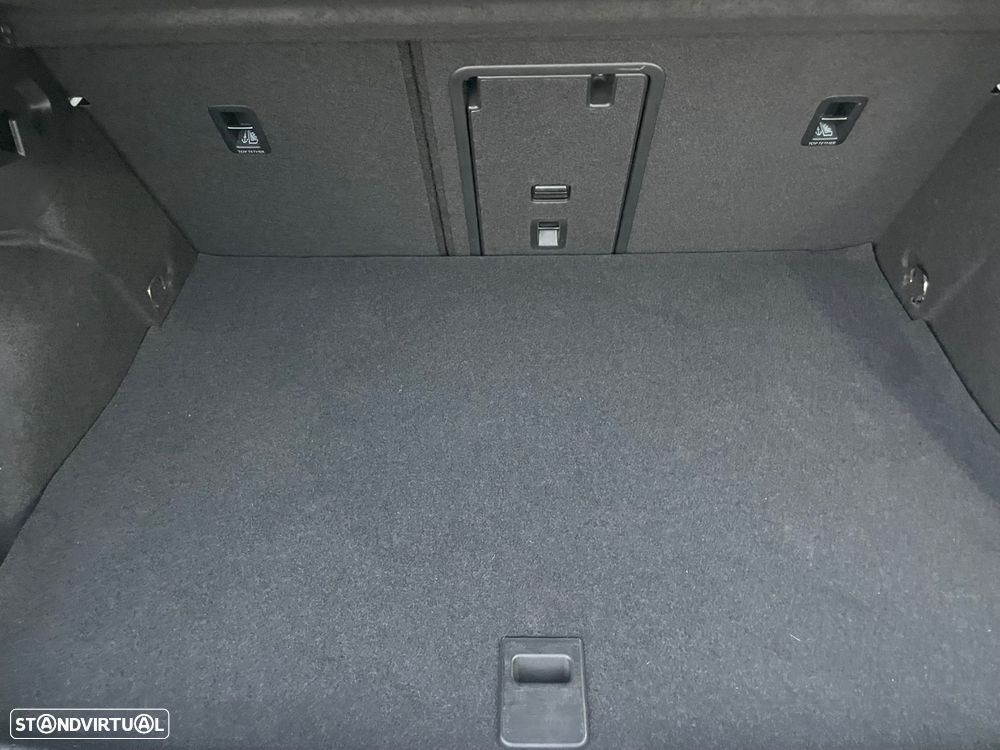 VW Golf 1.4 TSI GTE DSG - 44