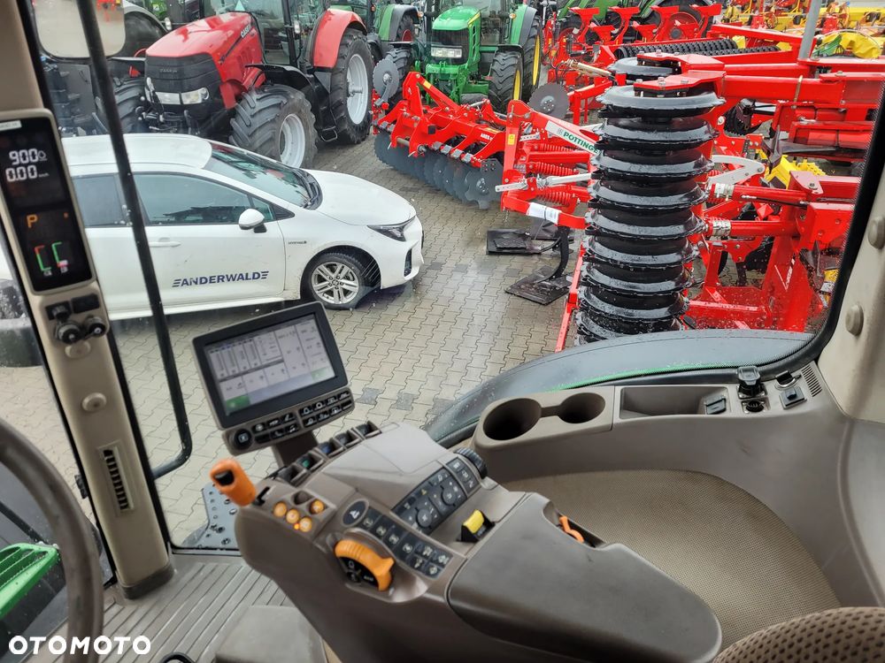 John Deere 7210R - 12