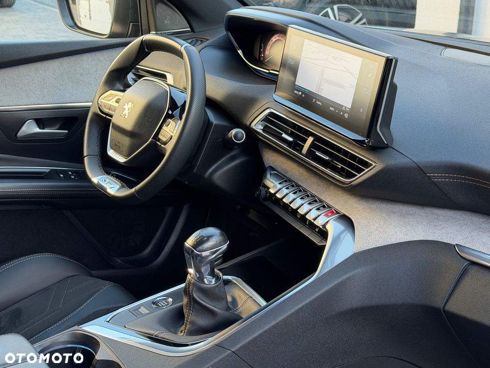 Peugeot 3008 1.5 BlueHDi GT S&S - 32