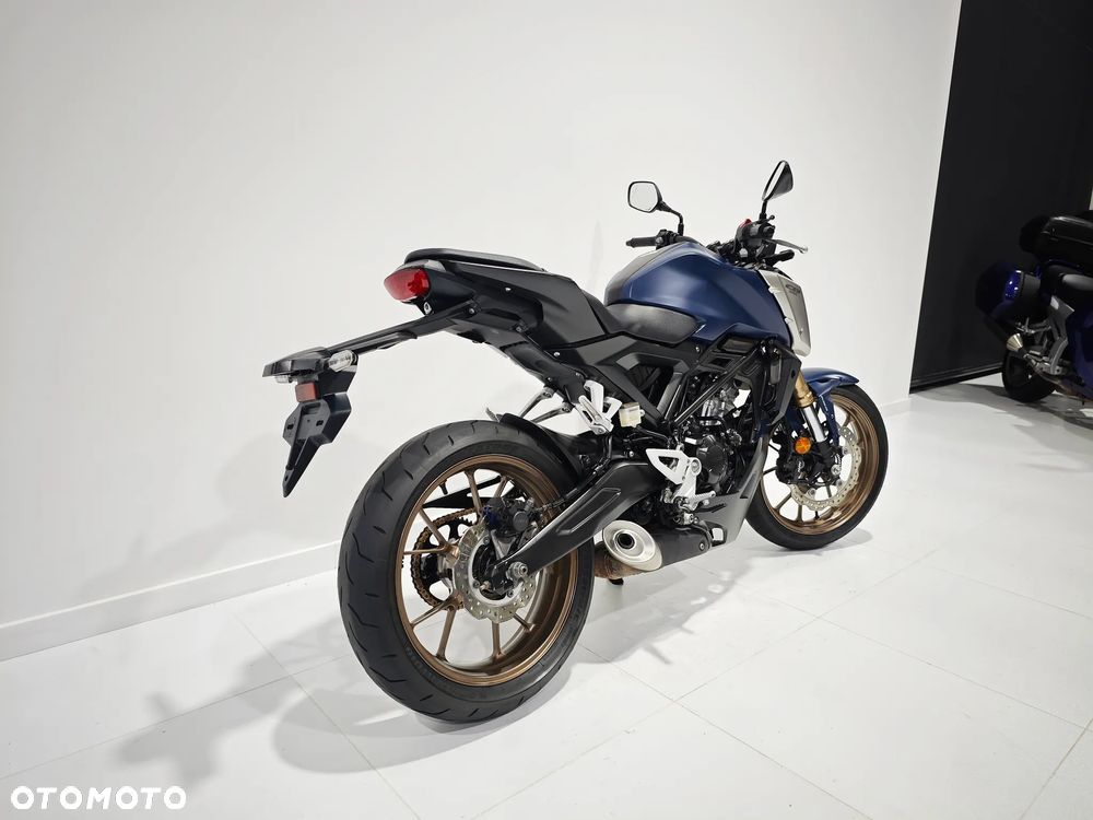 Honda CB - 9