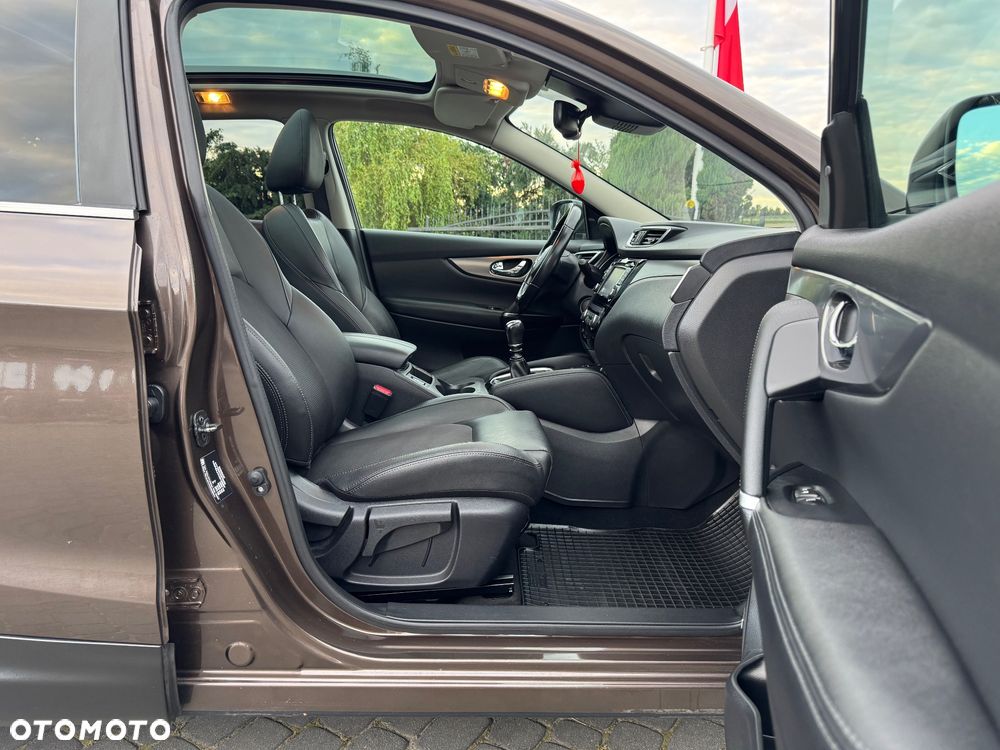 Nissan Qashqai 1.2 DIG-T TEKNA+ - 16